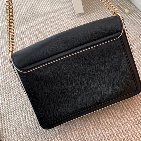 Tory Burch Shoulder Bag - Picture 4 of 5